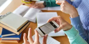 Smartphones abordables pour étudiants et adolescents